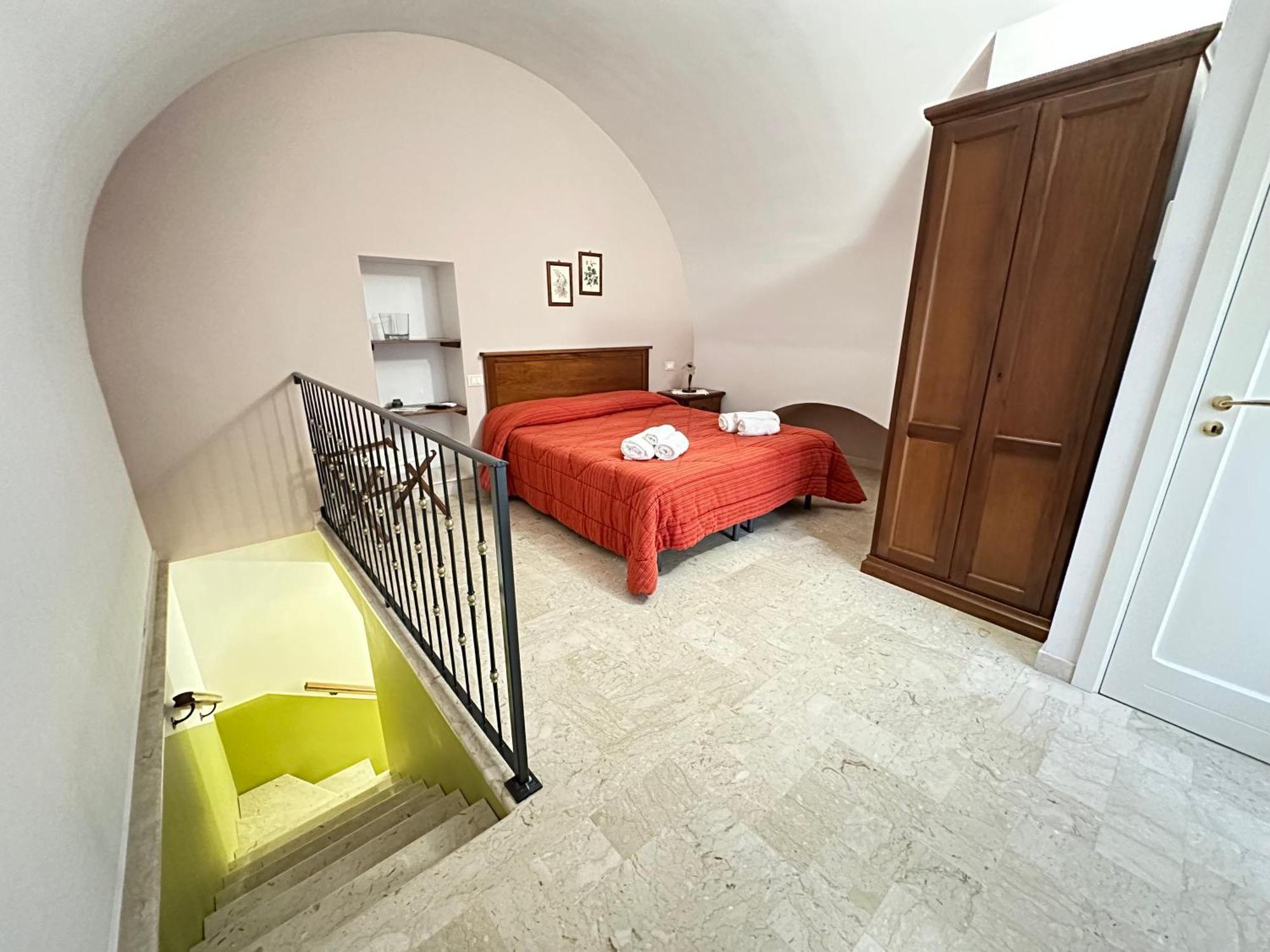 Historic B&B Apartments Home Chiaramonte Gulfi Ngoại thất bức ảnh