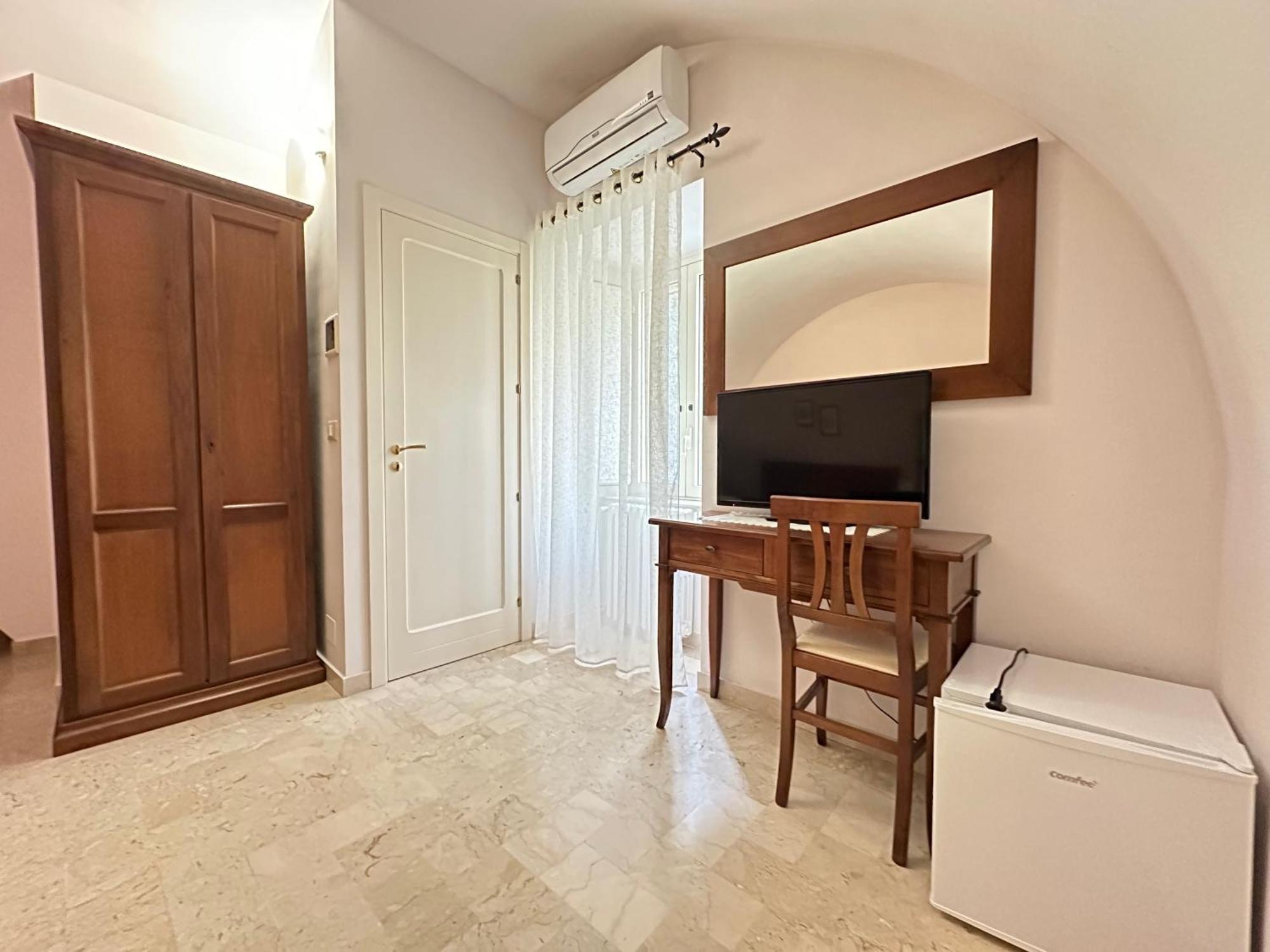 Historic B&B Apartments Home Chiaramonte Gulfi Ngoại thất bức ảnh